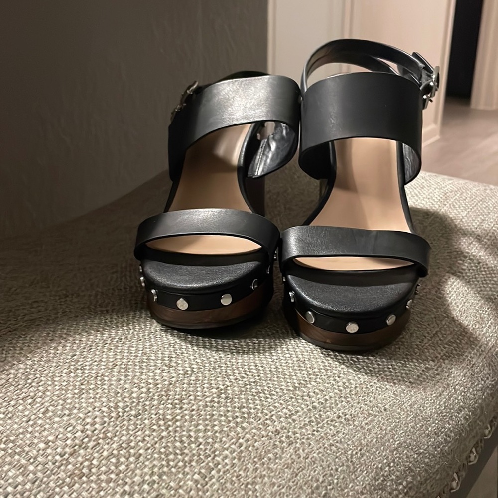 Bleecker and Bond wedges